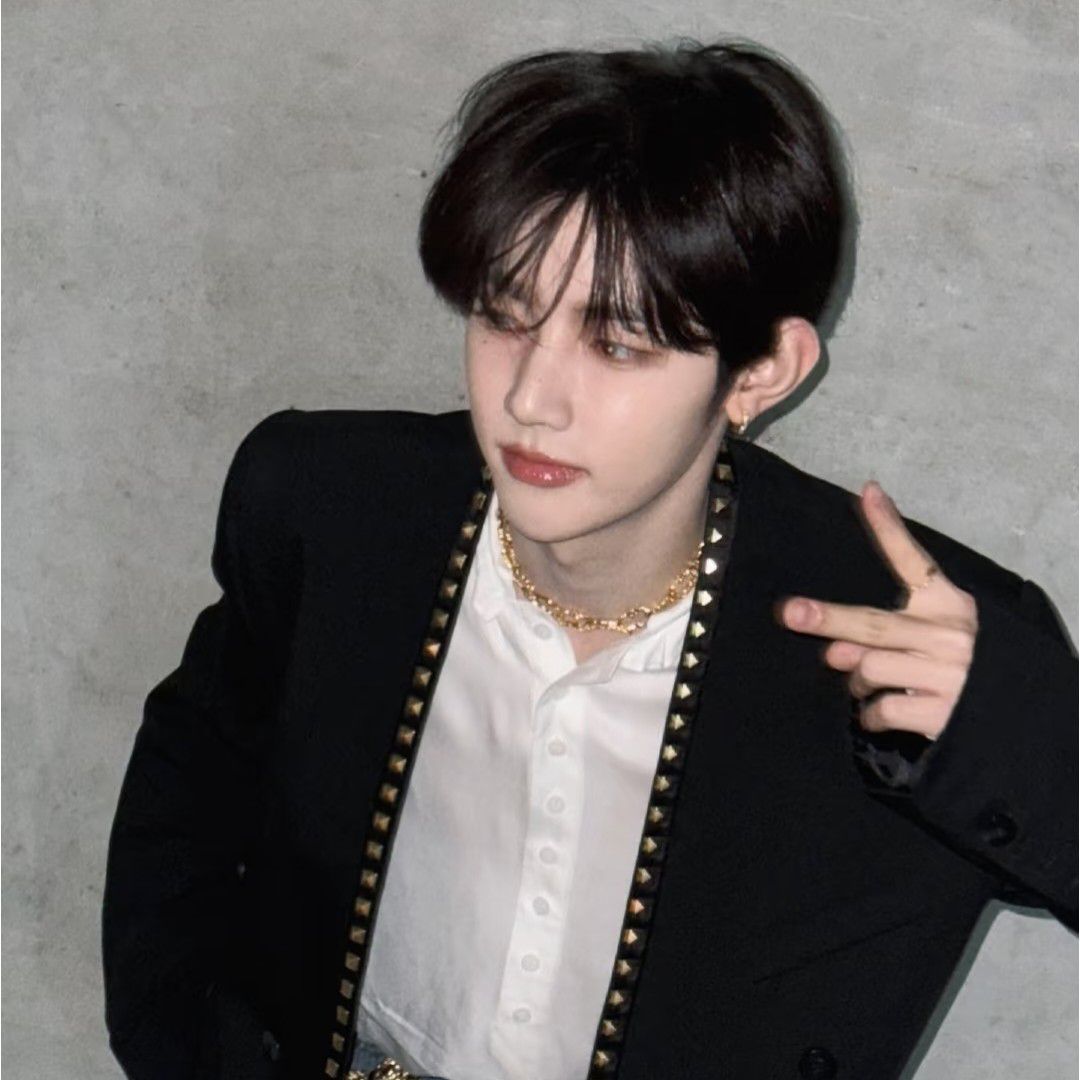 Behind-the-scenes cut of Zhang Hao (ZEROBASEONE)