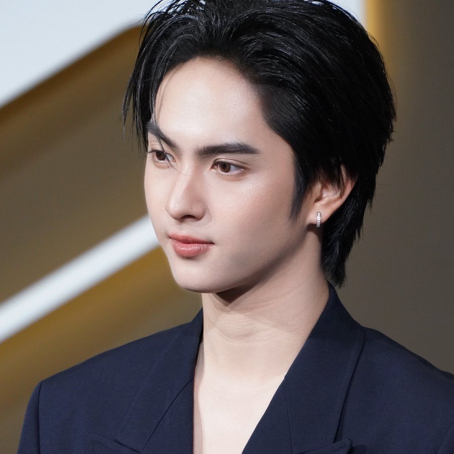 Behind-the-scenes cut of Copper (BUS)