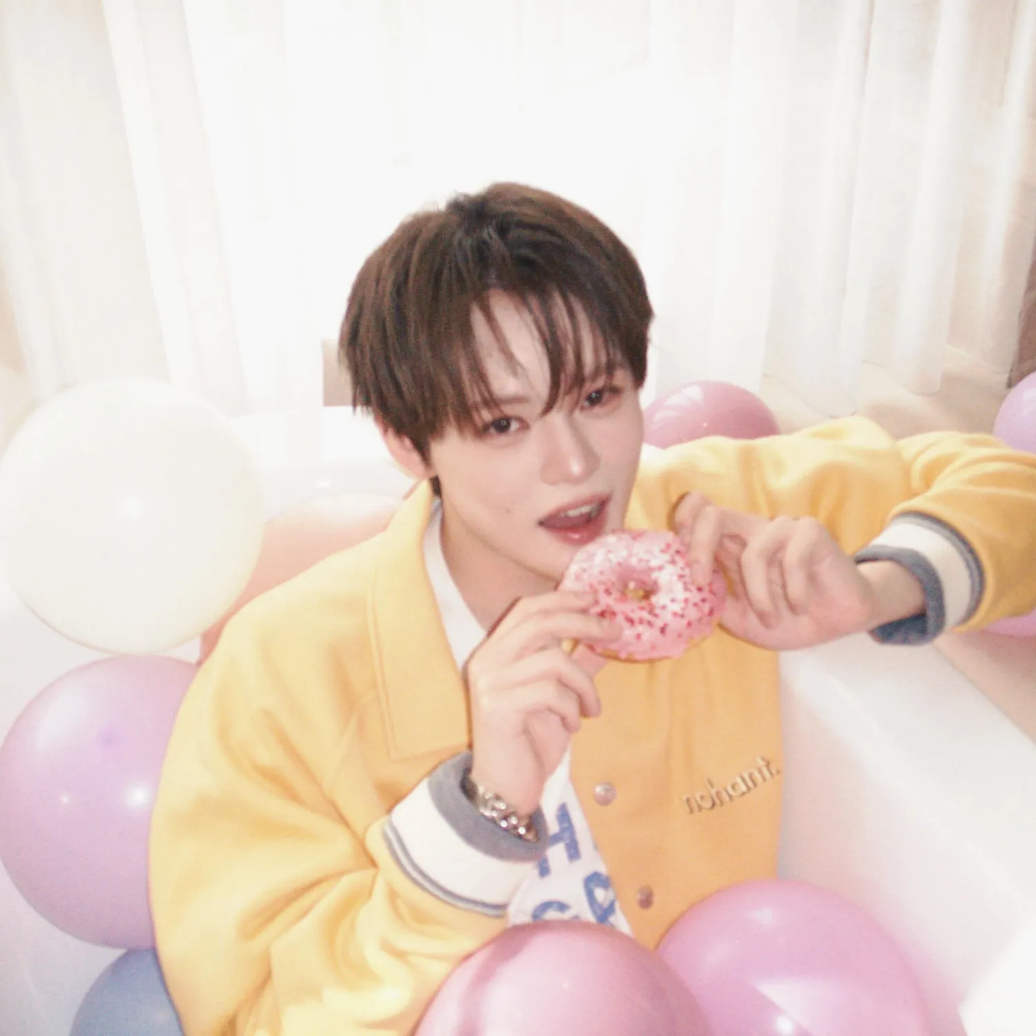 Latest photo of Chenle (NCT DREAM)