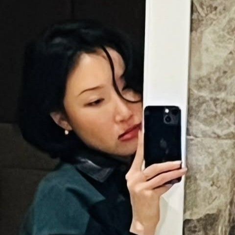 A moment captured by Hwasa (MAMAMOO)'s fan