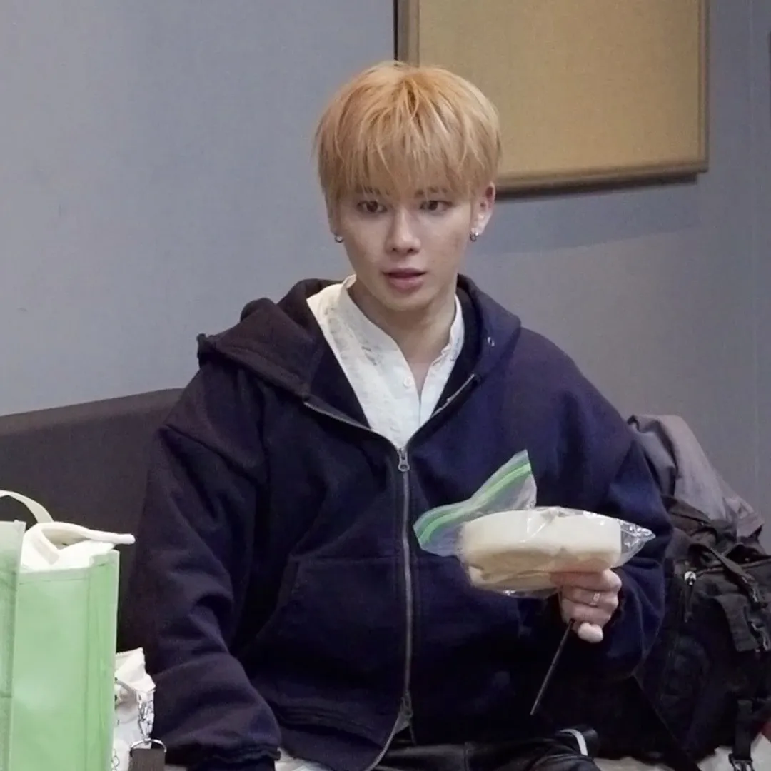 투모로우바이투게더 최근 활동샷