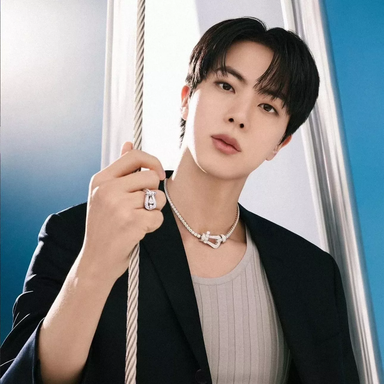 Foto terbaru Jin (BTS)