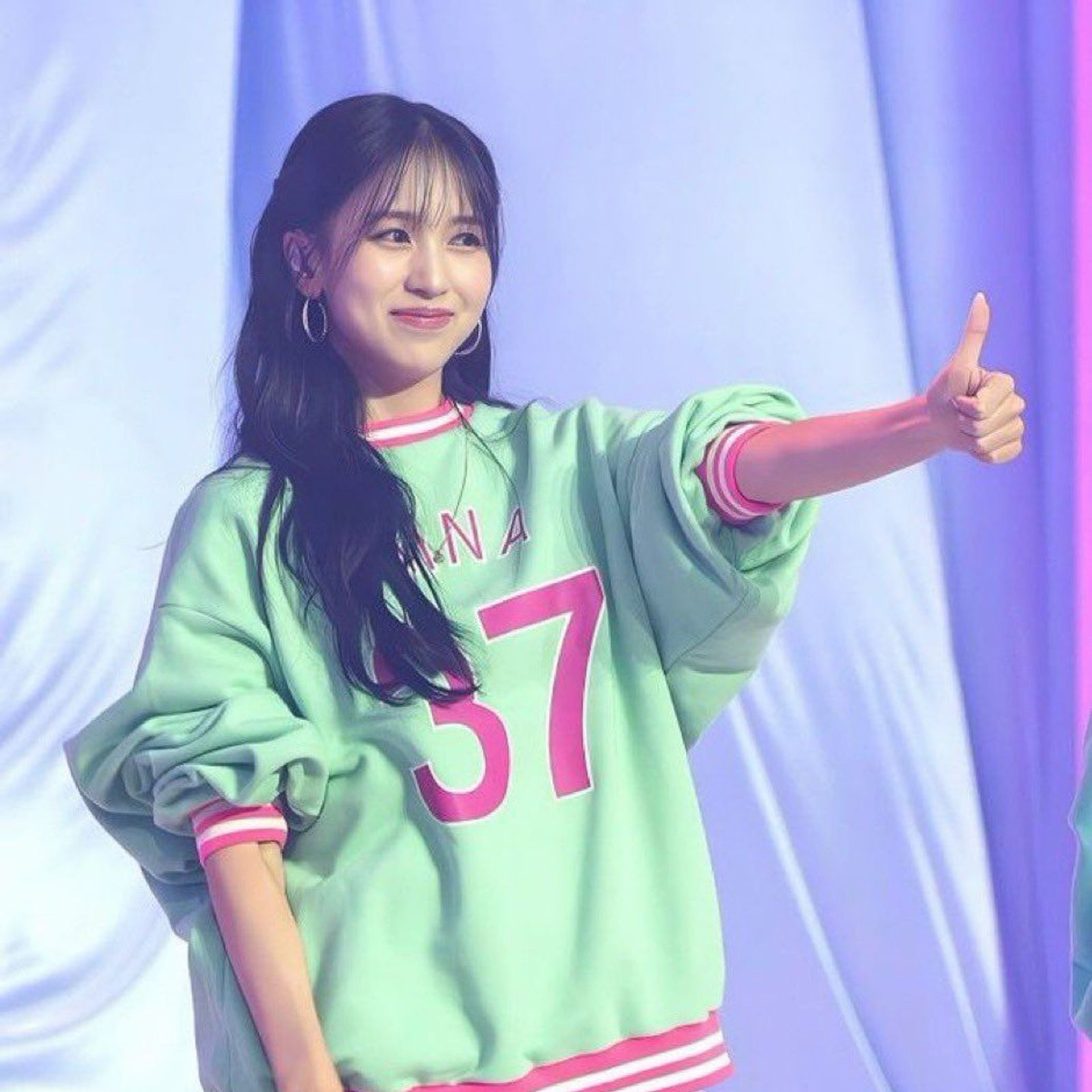 미나 (TWICE)의 최신 사진