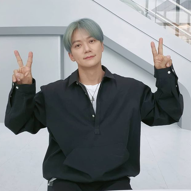 Latest photo of SECHSKIES