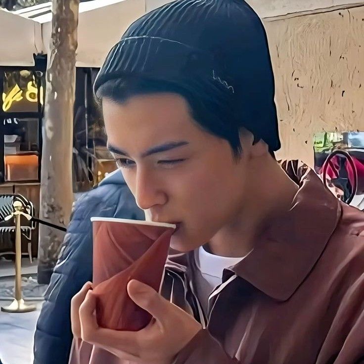 Latest photo of Eunwoo (ASTRO)