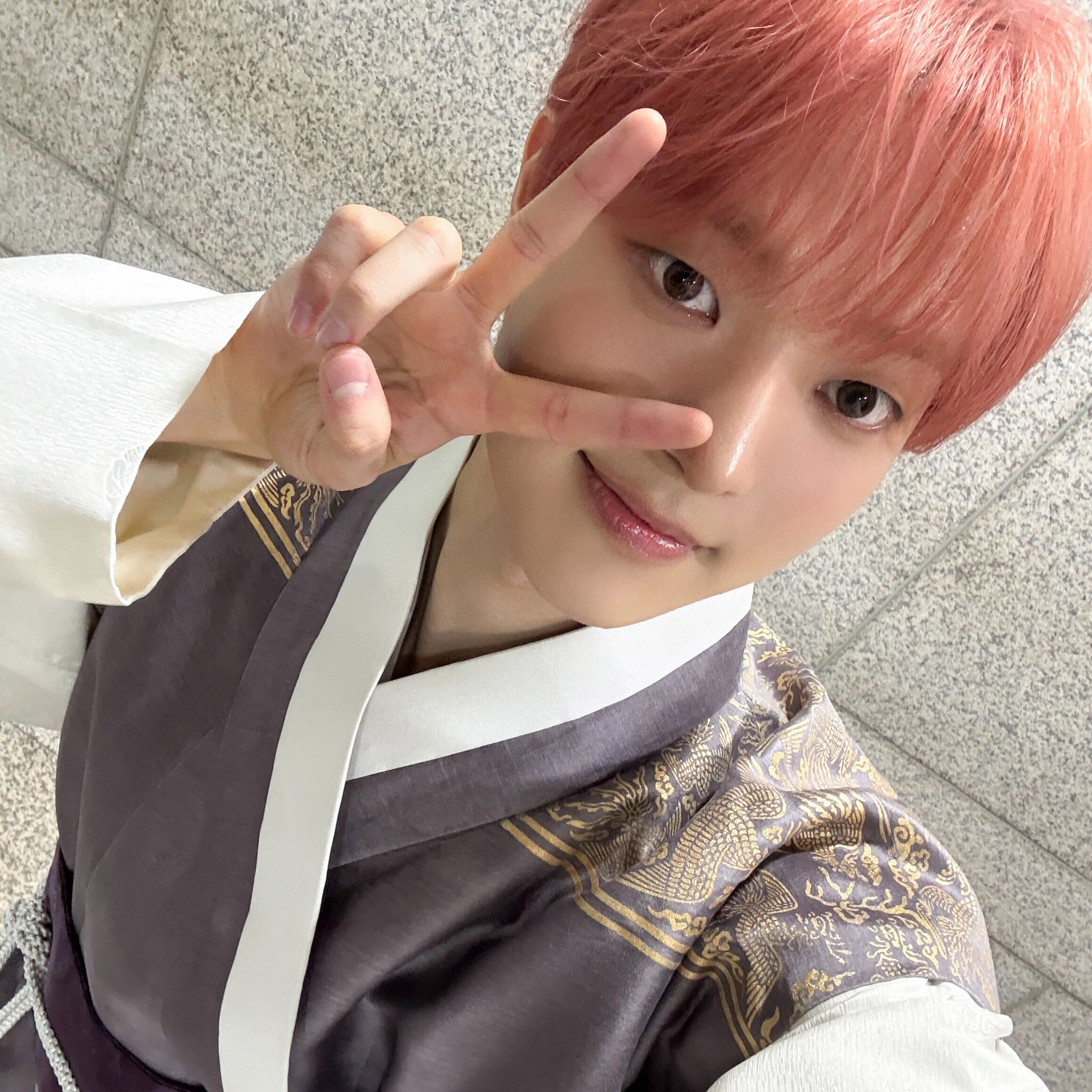 EJ (&TEAM)粉丝拍下的瞬间