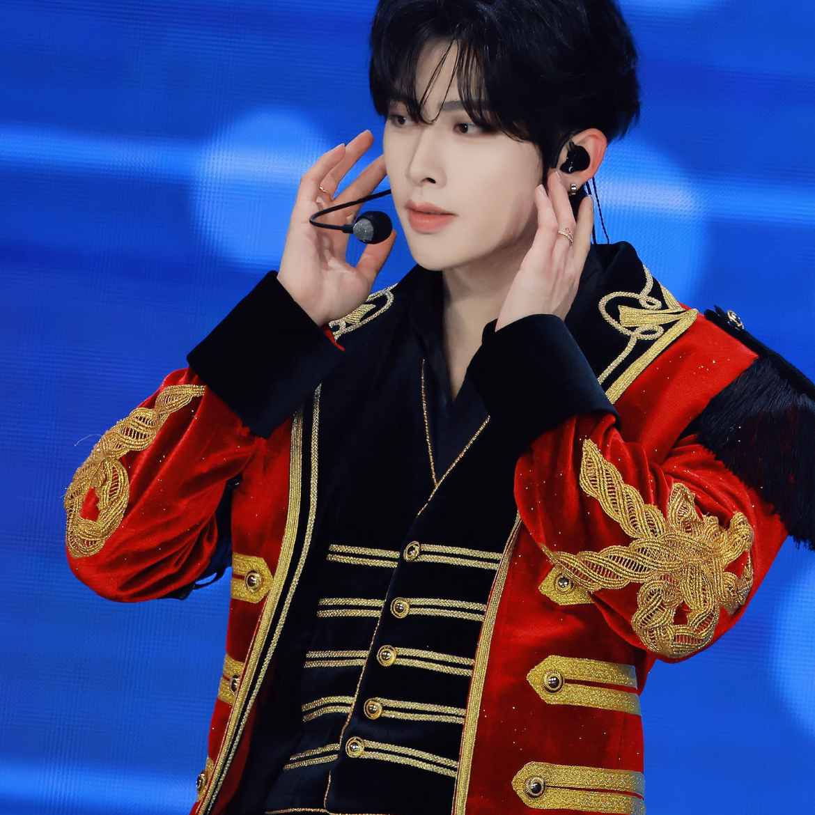 A moment captured by Ricky (ZEROBASEONE)'s fan