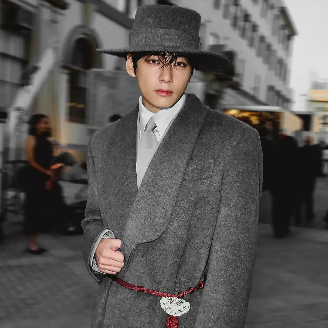 뷔 (방탄소년단)의 비하인드 컷