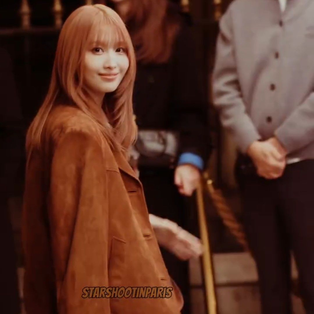 モモ (TWICE)の最新写真