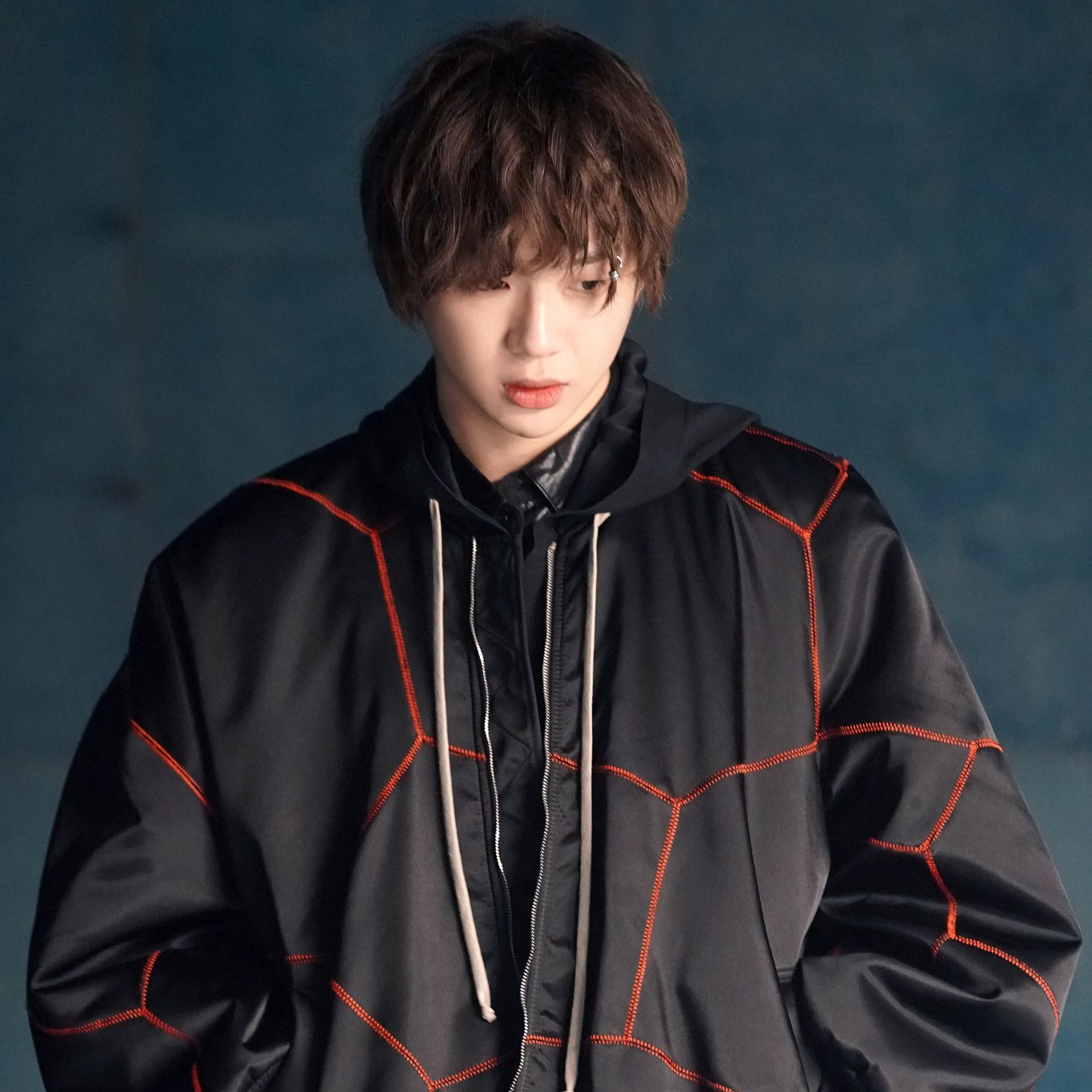 강다니엘의 비하인드 컷