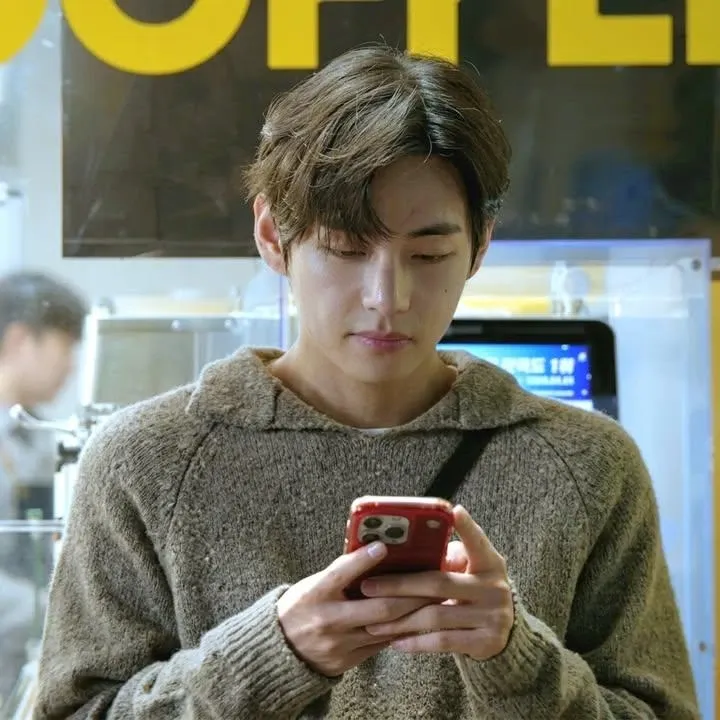 Recent activity shot of V (BTS)