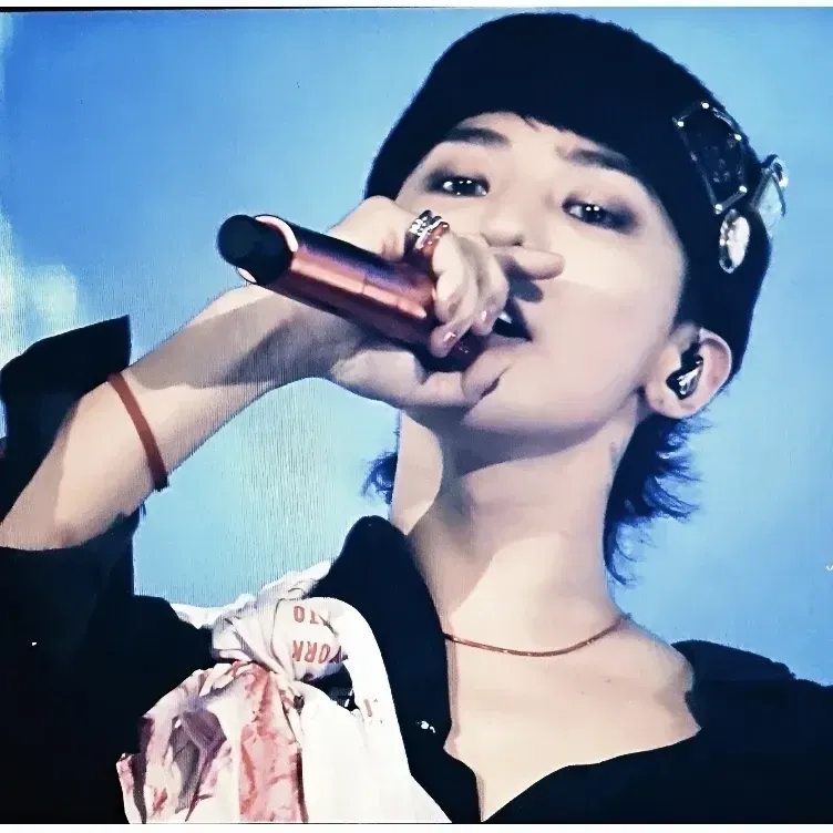 Behind-the-scenes cut of G-DRAGON (BIGBANG)