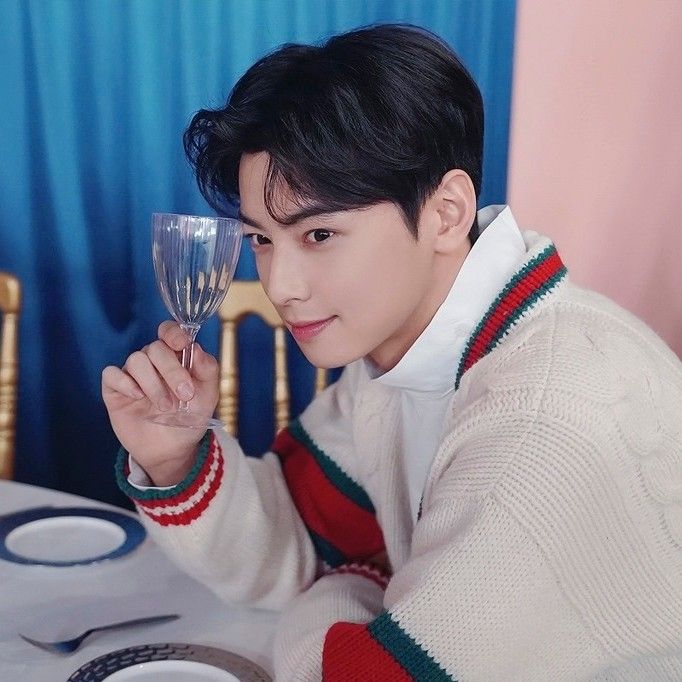 Recent activity shot of Eunwoo (ASTRO)