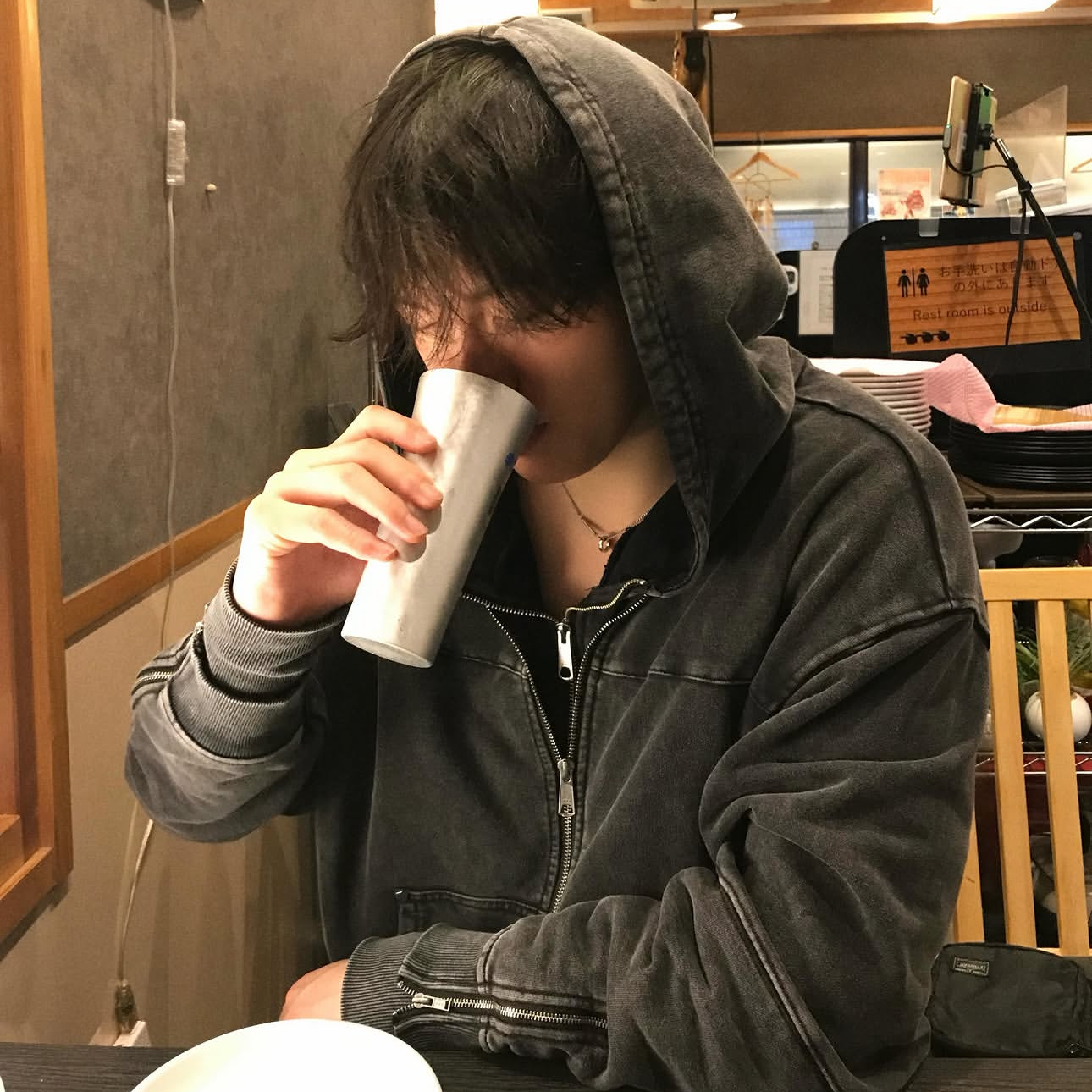 Behind-the-scenes cut of HEECHAN (DKB)