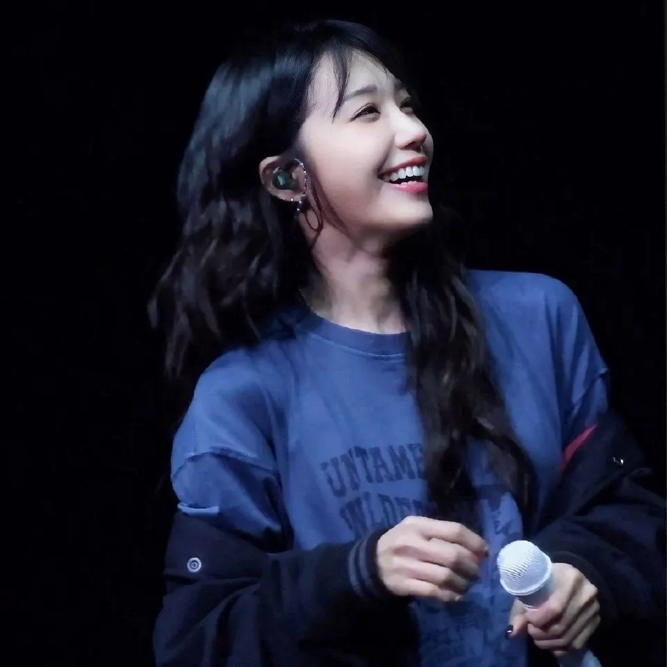 チョン・ウンジ (Apink)の最新写真