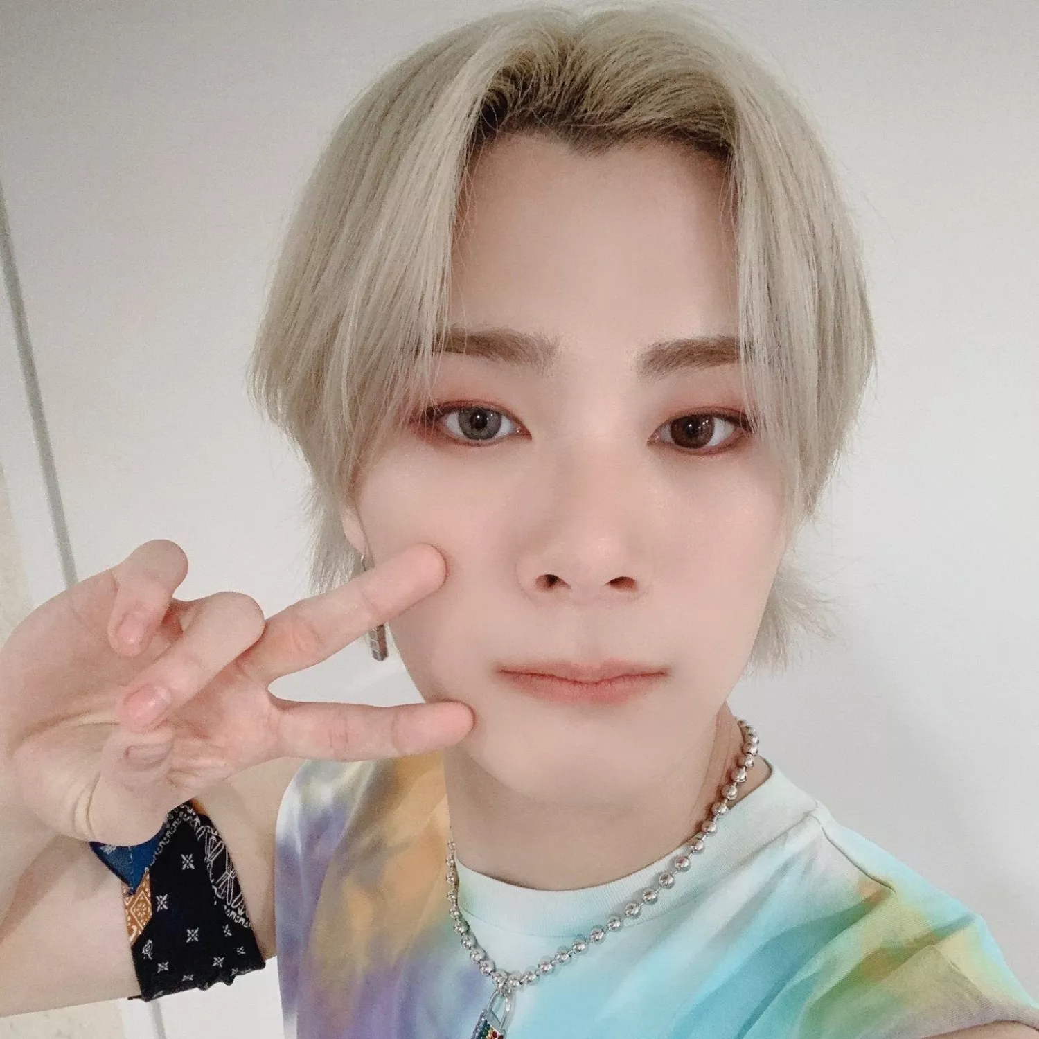 A moment captured by Moonbin (ASTRO)'s fan