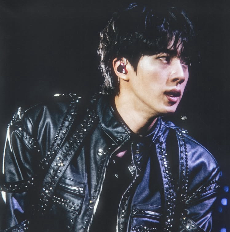 진 (방탄소년단)의 최신 사진