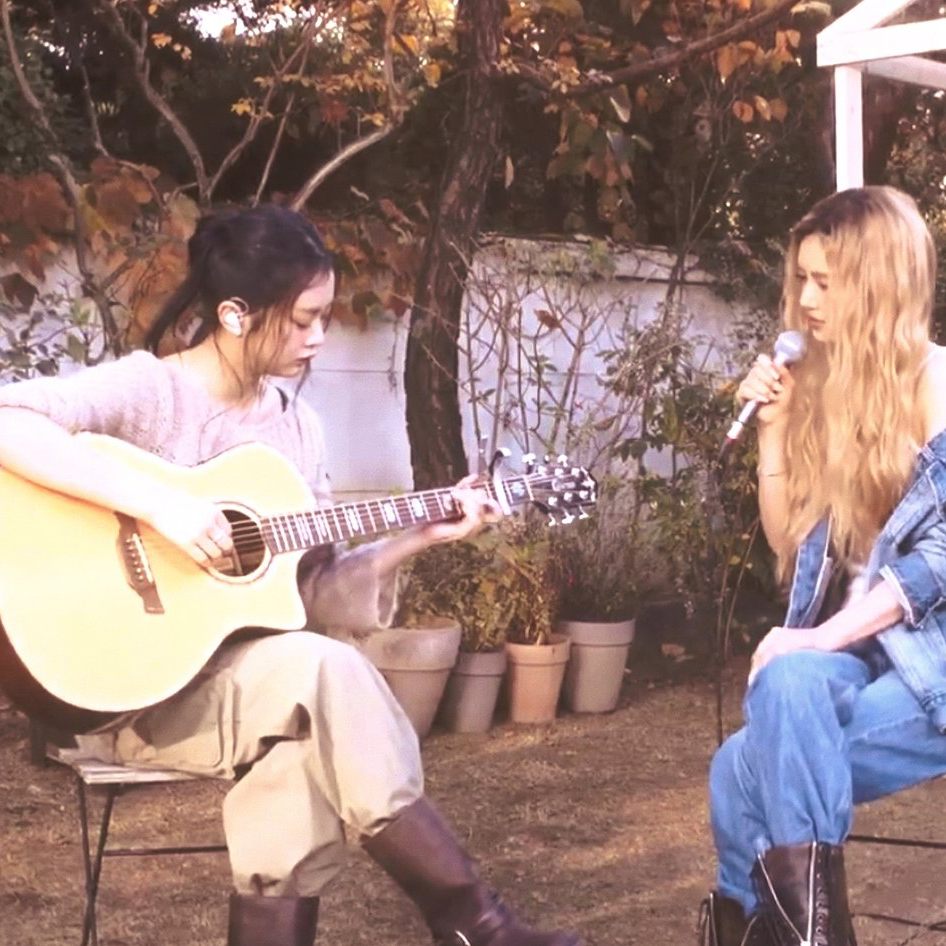 Behind-the-scenes cut of NewJeans