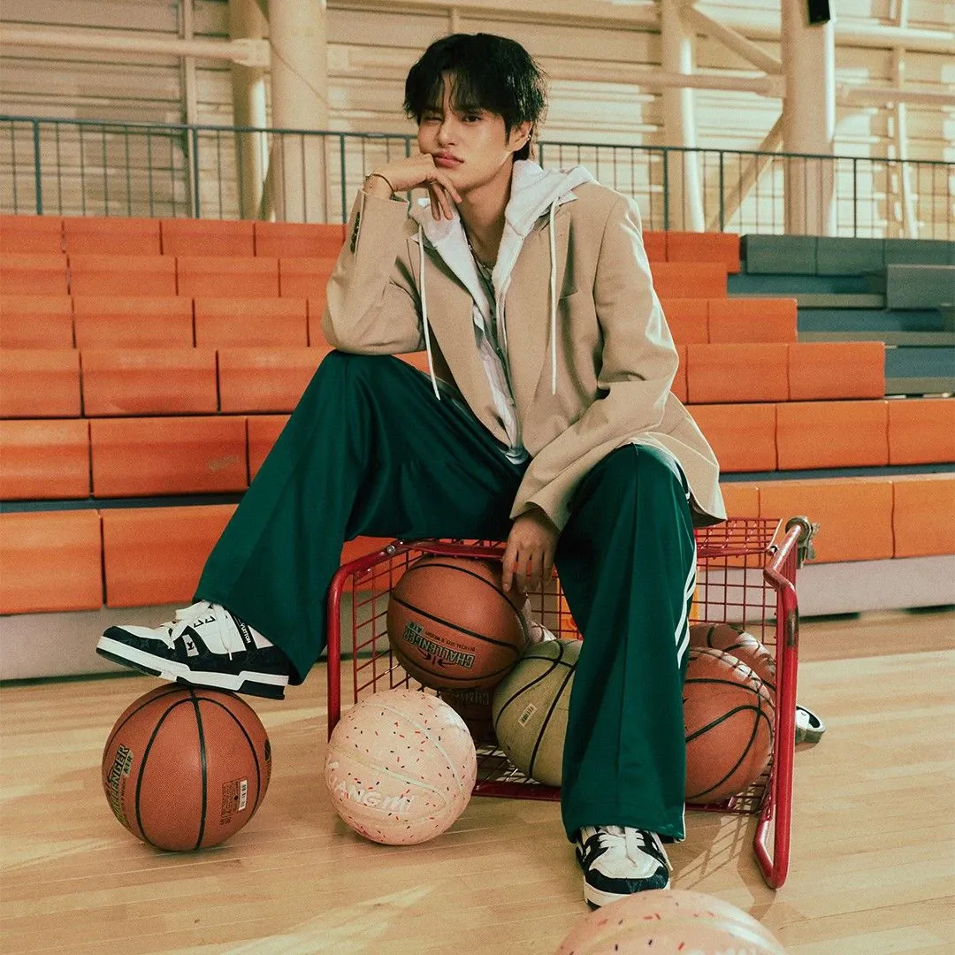 Foto aktivitas terbaru Lee Daehwi (AB6IX)