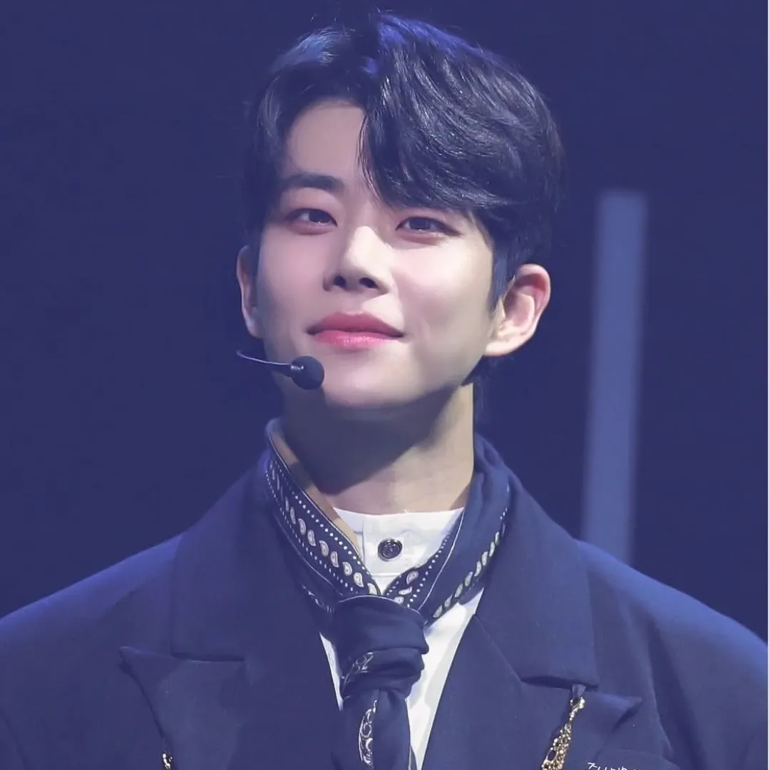 Behind-the-scenes cut of MJ (ASTRO)