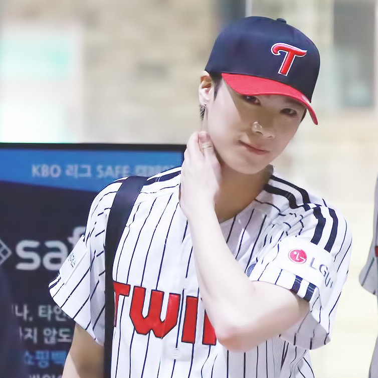 A moment captured by Moonbin (ASTRO)'s fan