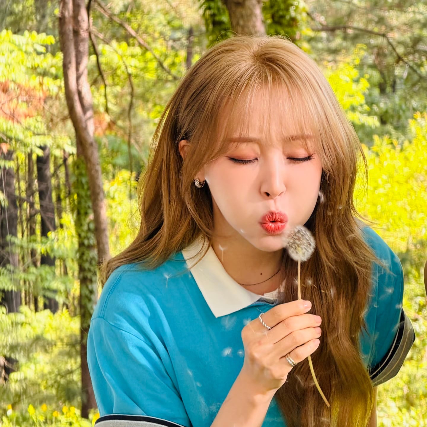 Recent activity shot of Moonbyul (MAMAMOO)