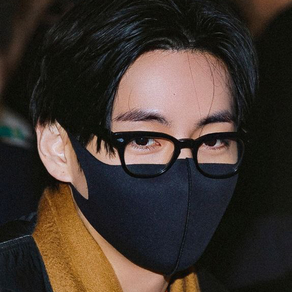 Feed komunitas K-pop terpanas hari ini