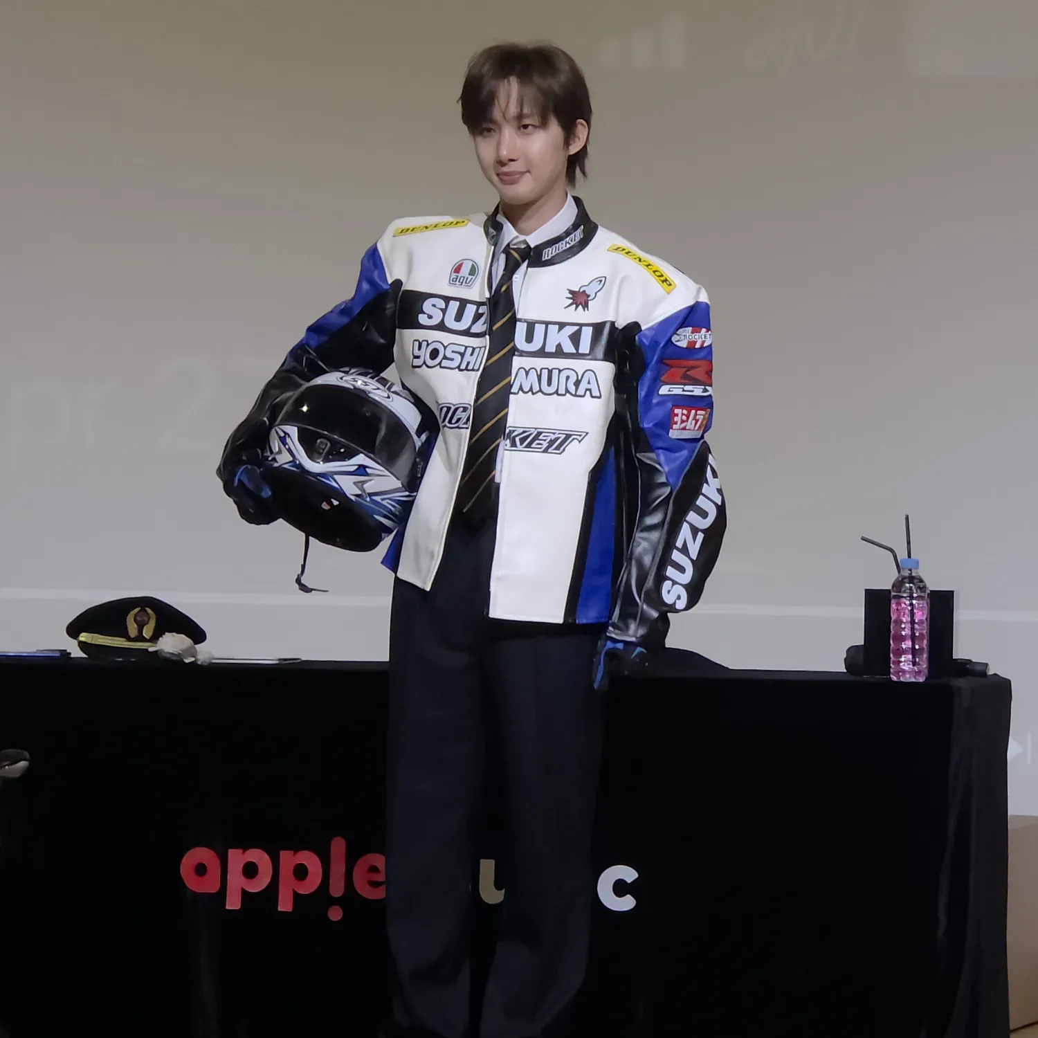 Behind-the-scenes cut of Hui (PENTAGON)