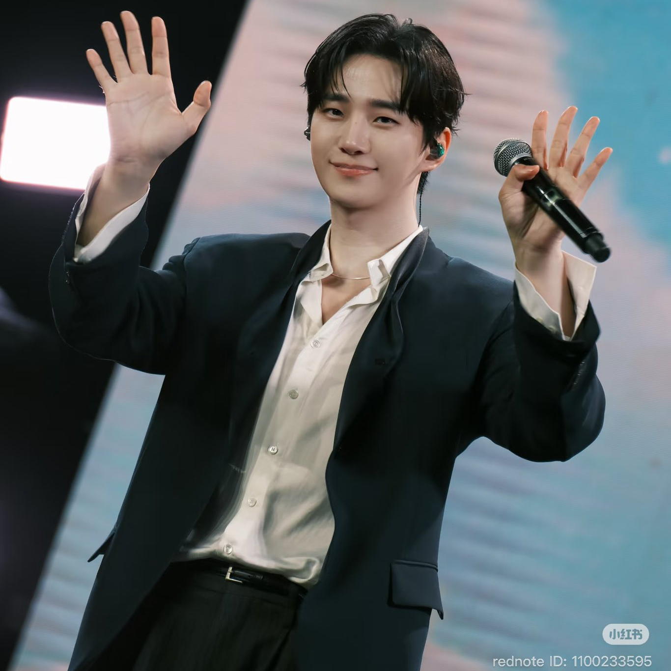 A moment captured by Junho (2PM)'s fan