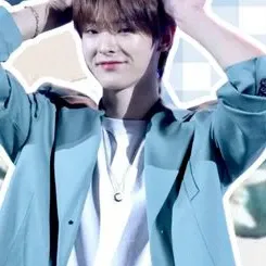 Foto terbaru Kang Woojin (FLARE U)