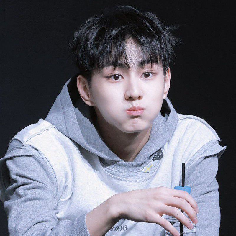 A moment captured by Jungwon (ENHYPEN)'s fan