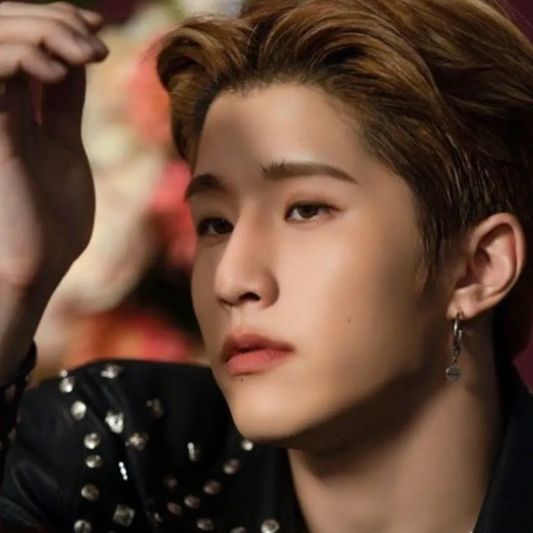 Behind-the-scenes cut of Jinjin (ASTRO)