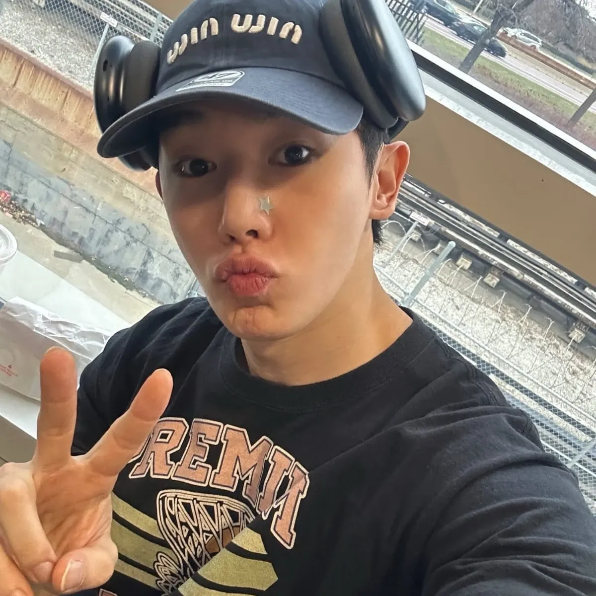 Recent activity shot of Wonho