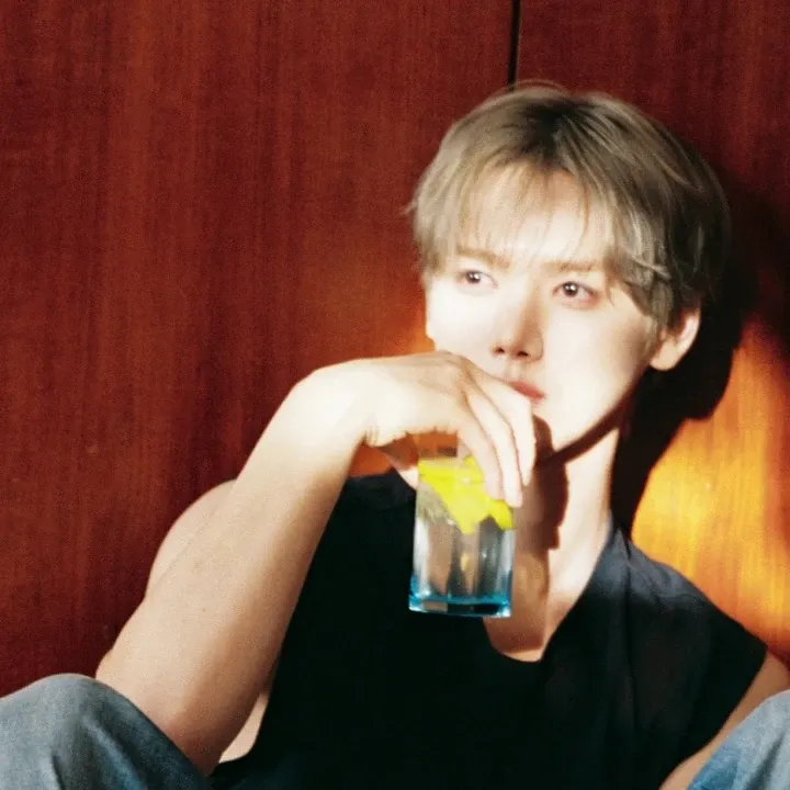 Recent activity shot of Minhee (CRAVITY)