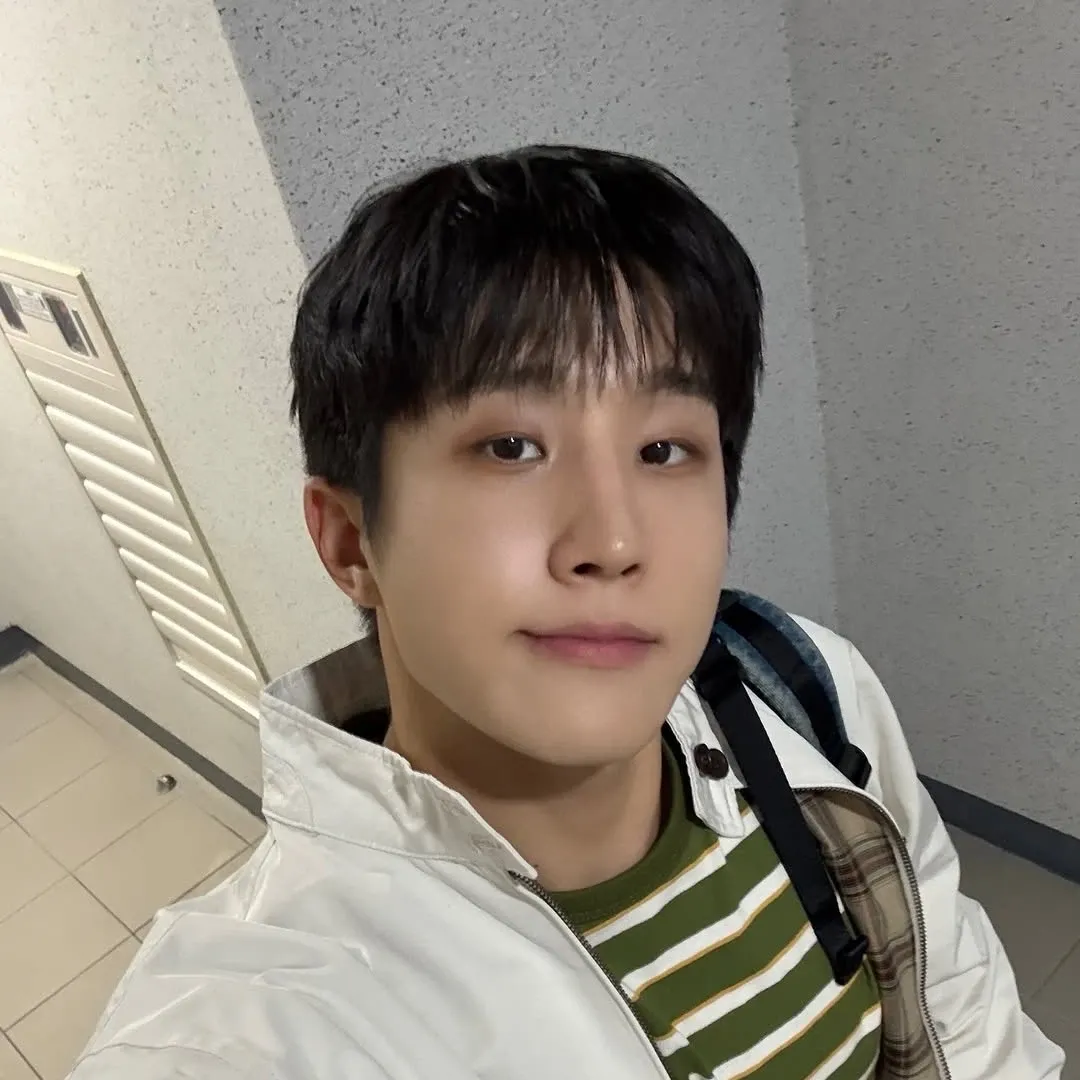 A moment captured by Jinjin (ASTRO)'s fan