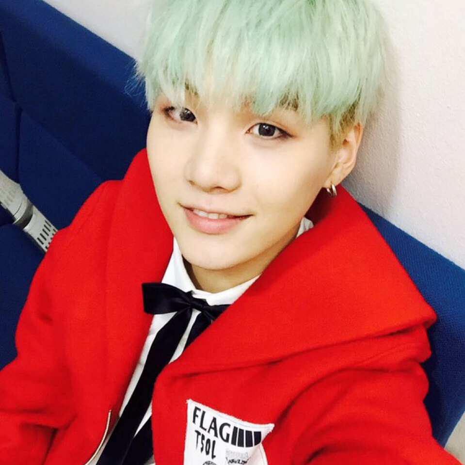 슈가 (방탄소년단)의 최신 사진