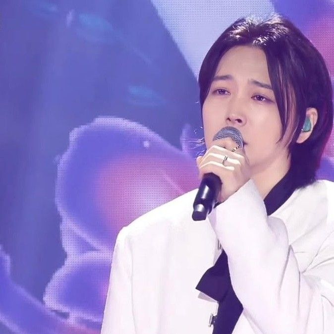 Latest photo of Sungmin (Super Junior)