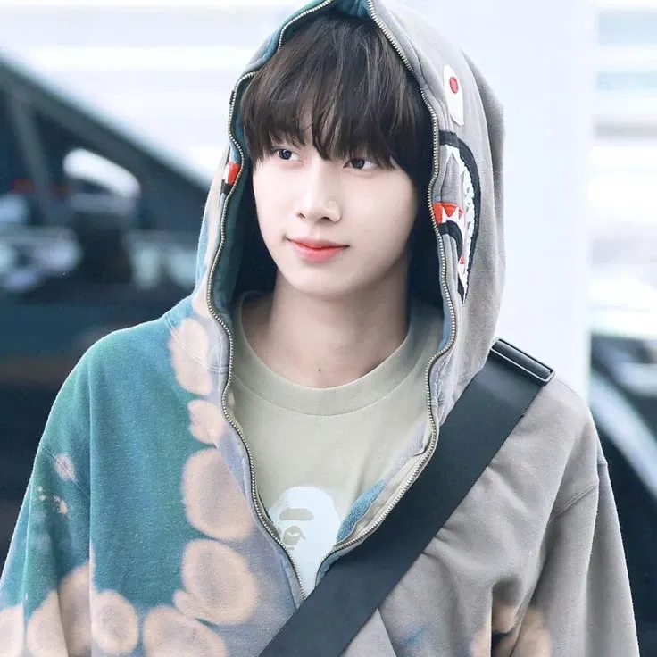 A moment captured by Park seonghyeon (IDID)'s fan