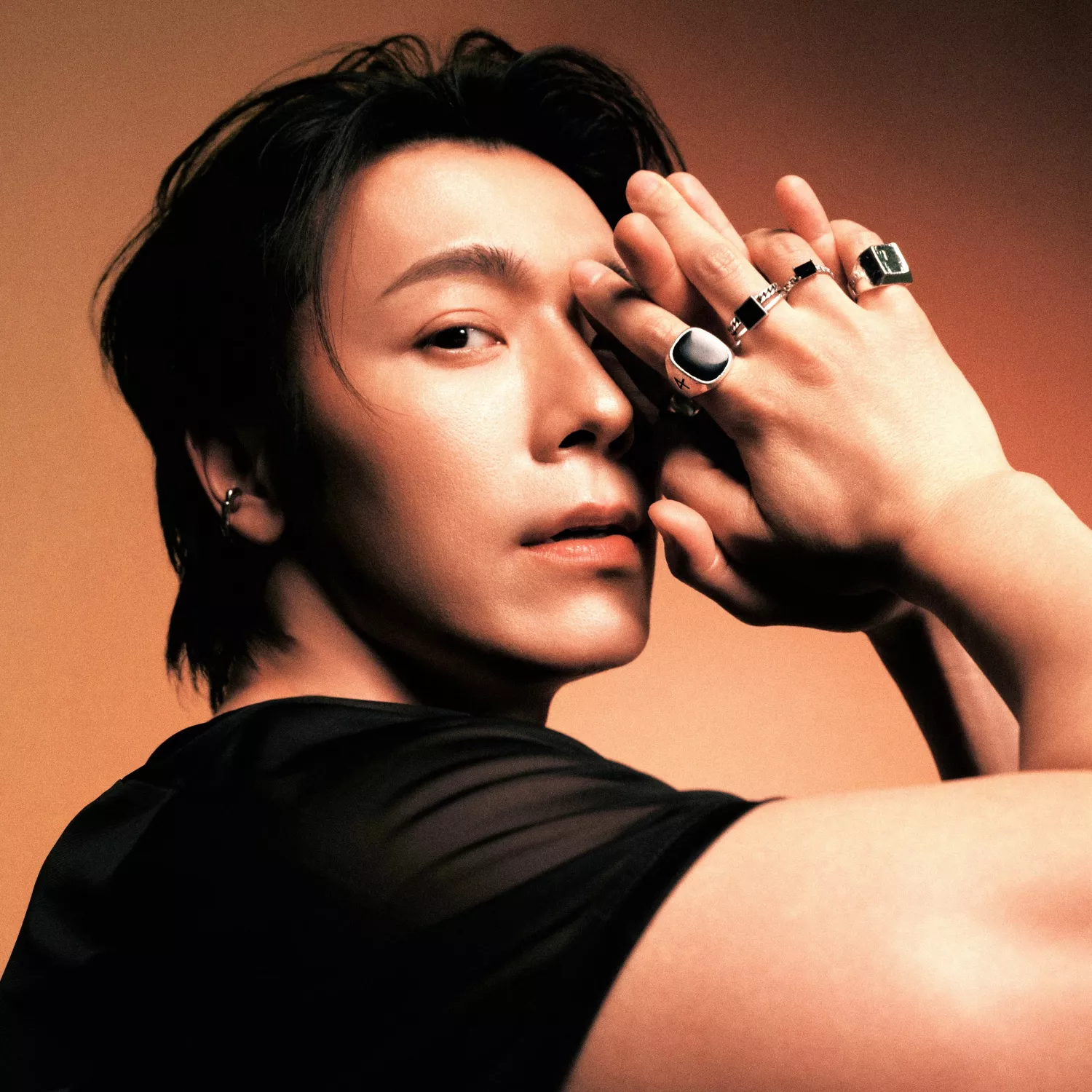 Latest photo of Donghae (Super Junior)