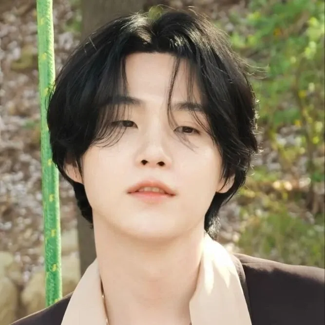 슈가 (방탄소년단)의 최신 사진