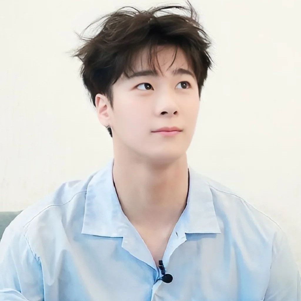 Behind-the-scenes cut of Moonbin (ASTRO)