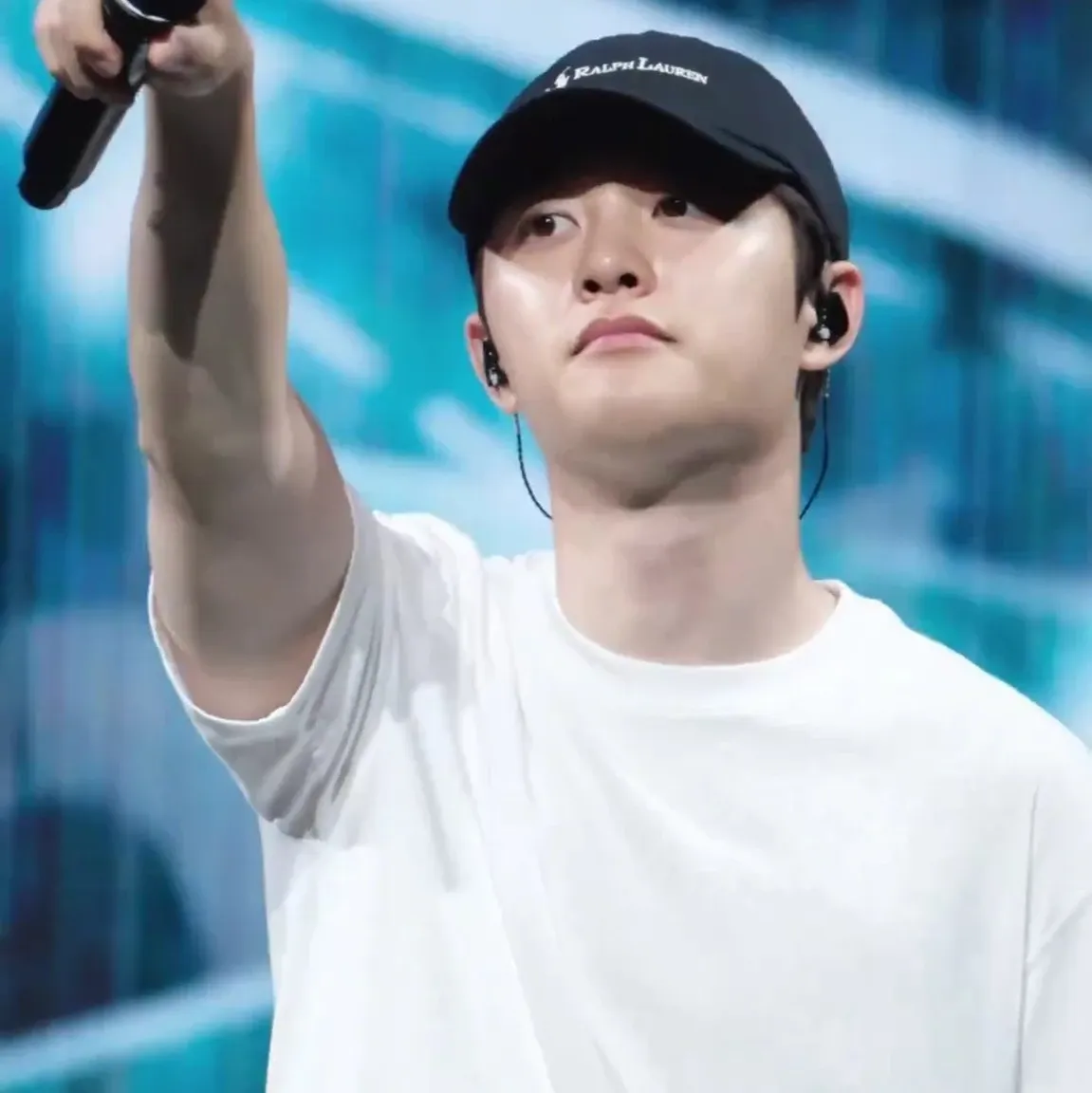Foto terbaru D.O. (EXO)
