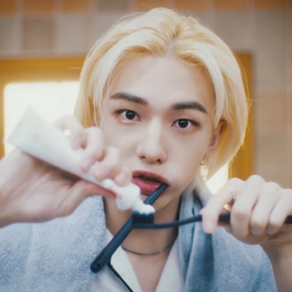Latest photo of Hyunjin (Stray Kids)