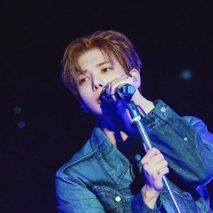 A moment captured by Taehyun (TOMORROW X TOGETHER)'s fan