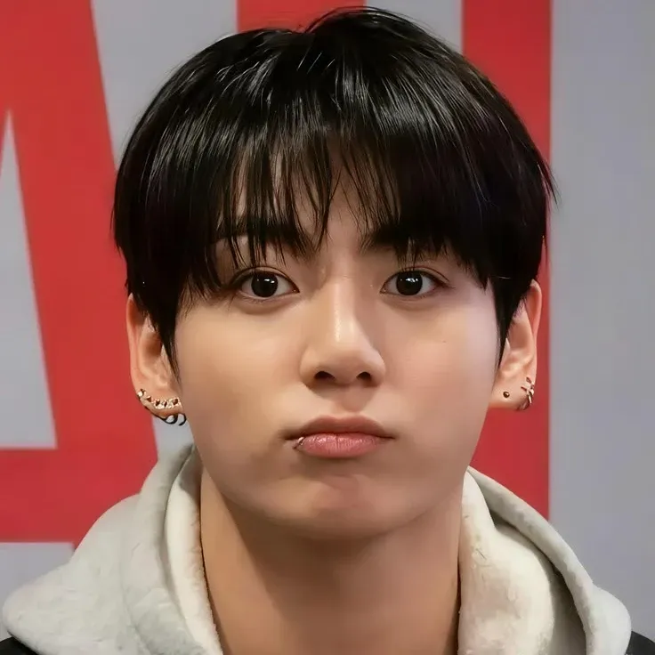 Latest photo of Jungkook (BTS)