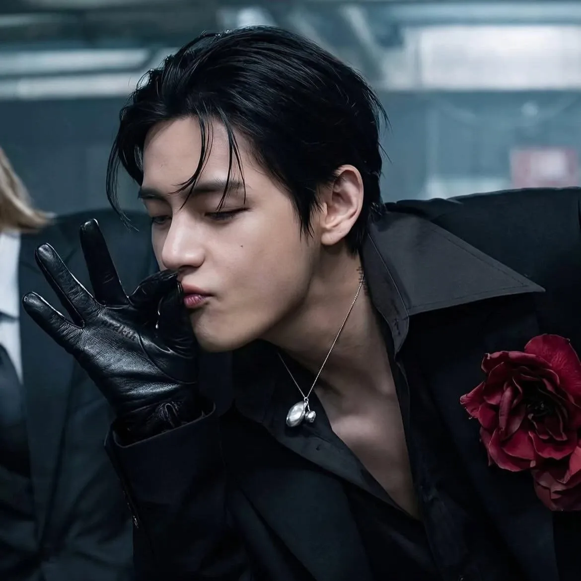 A moment captured by V (BTS)'s fan