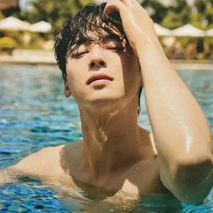 A moment captured by Eunwoo (ASTRO)'s fan