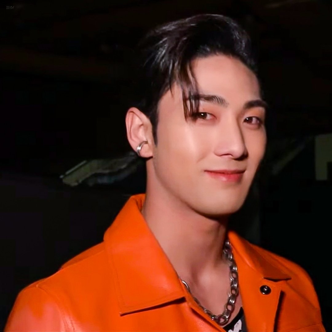Latest photo of Baekho