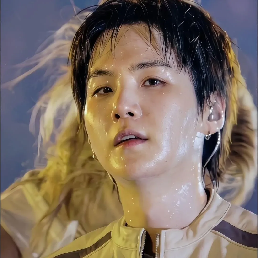 SUGA (防彈少年團)的最新照片