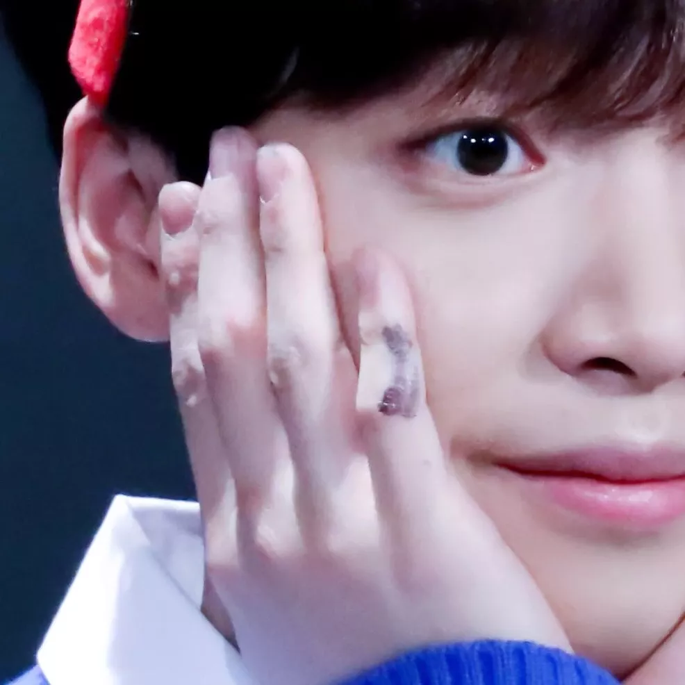 Recent activity shot of Jeong Sewoon